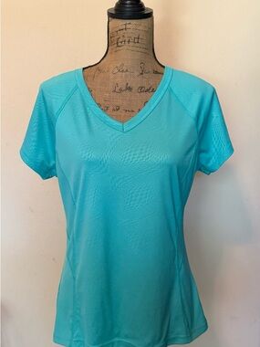 tek gear Women’s Short Sleeve V-Neck Athletic Tee in Aqua Blue